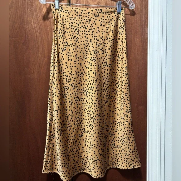 Nasty Gal Collection Leopard Print Tan Skirt - Picture 3 of 6